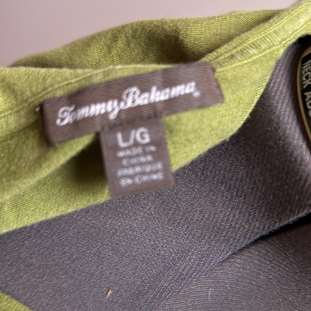 Tommy Bahama Women's L lightweight Green Casual Minimalist Neutral hoodie - Picture 4 of 4